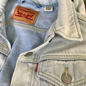 Levi’s Jean Jacket L